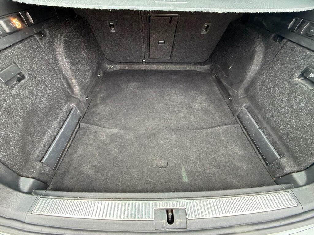 Skoda Superb White #29