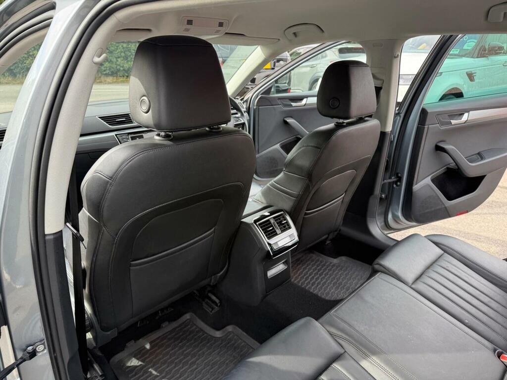 Skoda Superb White #22
