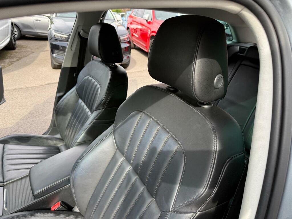 Skoda Superb White #20