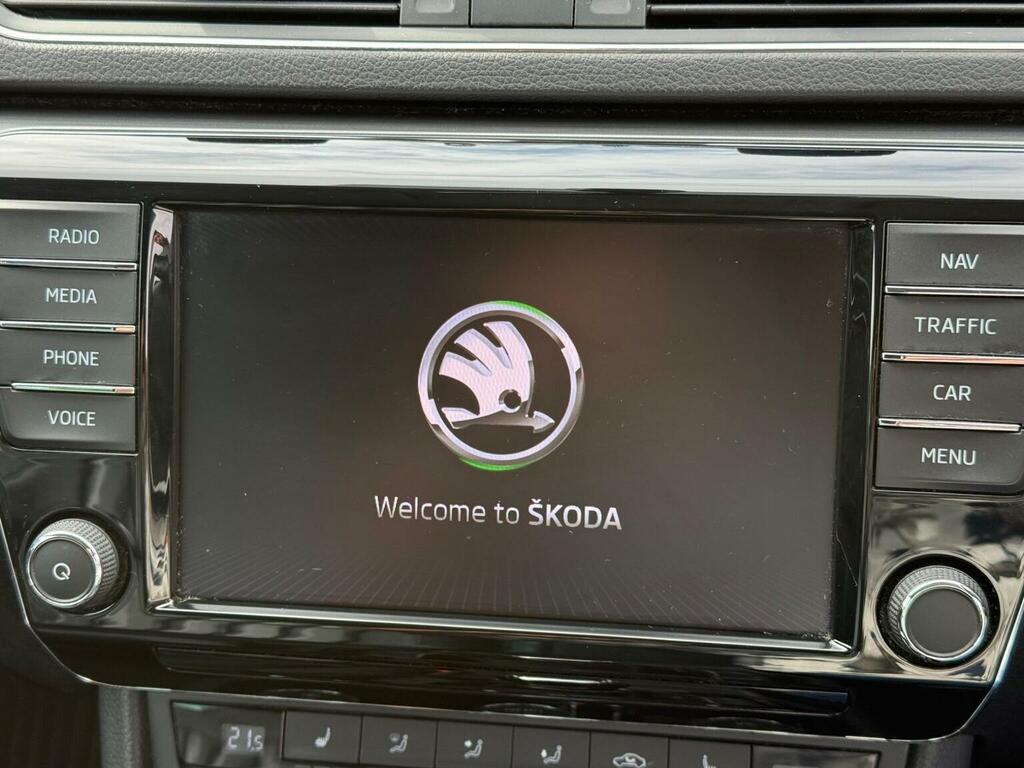 Skoda Superb Estate 2.0 Tdi Se L Executive Dsg 6Spd Euro 6 Grey #6