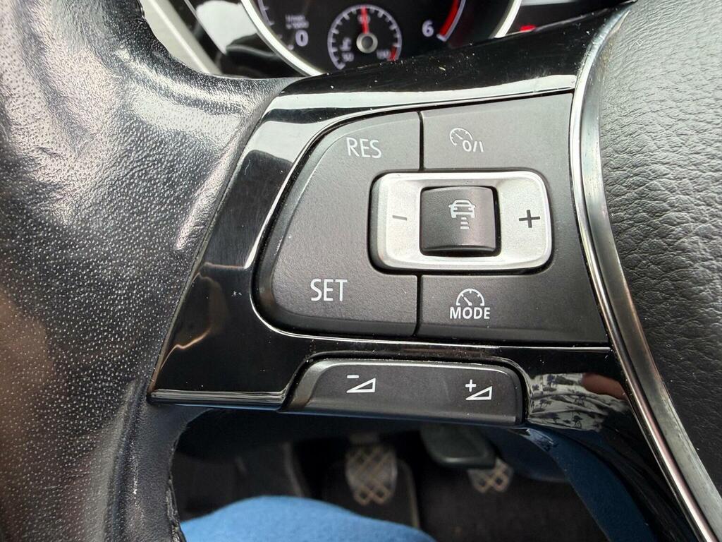 Volkswagen Touran Se Silver #14