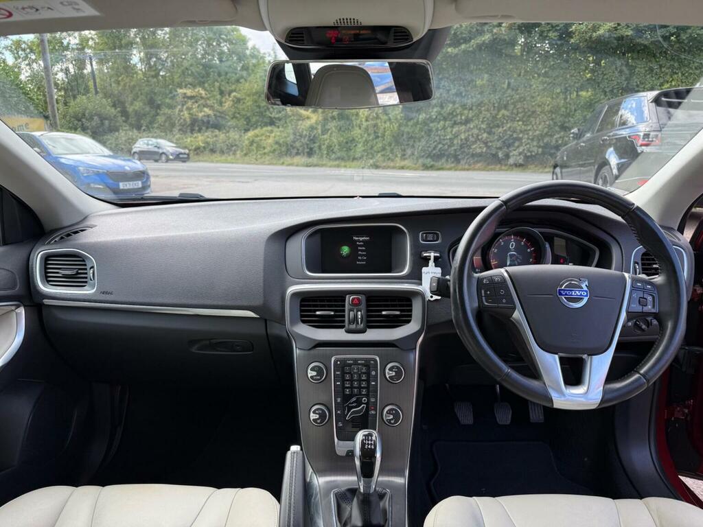Volvo V40 1.6 D2 R-design Lux Hatchback Eu White #14