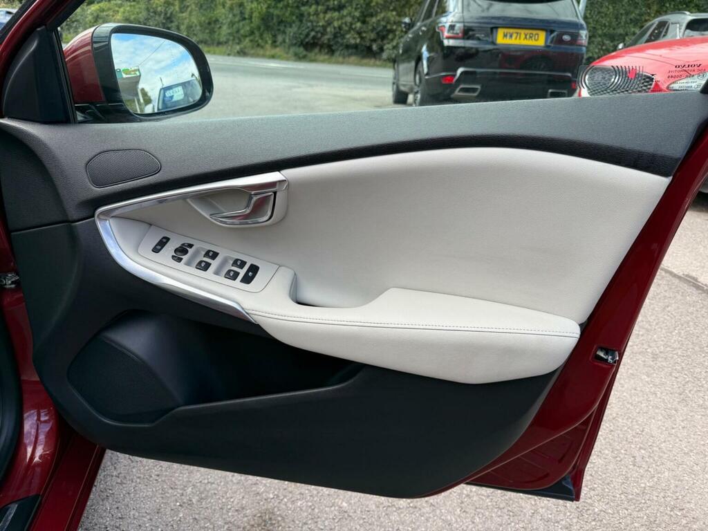 Volvo V40 1.6 D2 R-design Lux Hatchback Eu White #25