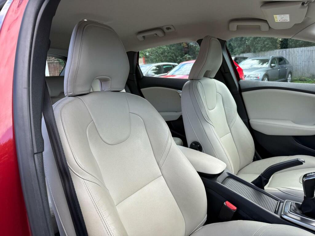Volvo V40 1.6 D2 R-design Lux Hatchback Eu White #17