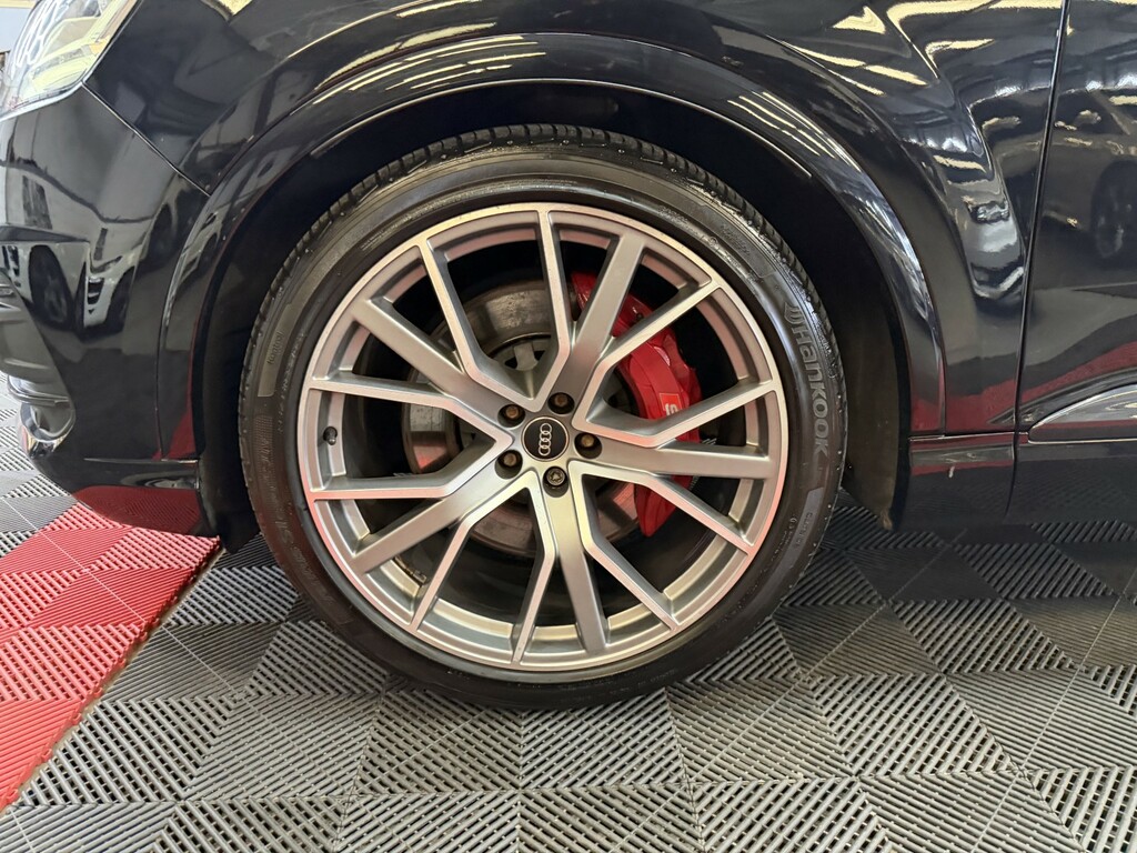 Audi SQ7 Suv Black #14