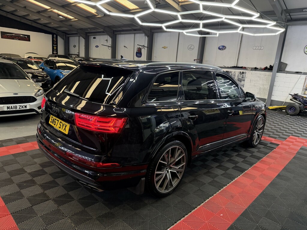 Audi SQ7 Suv Black #10