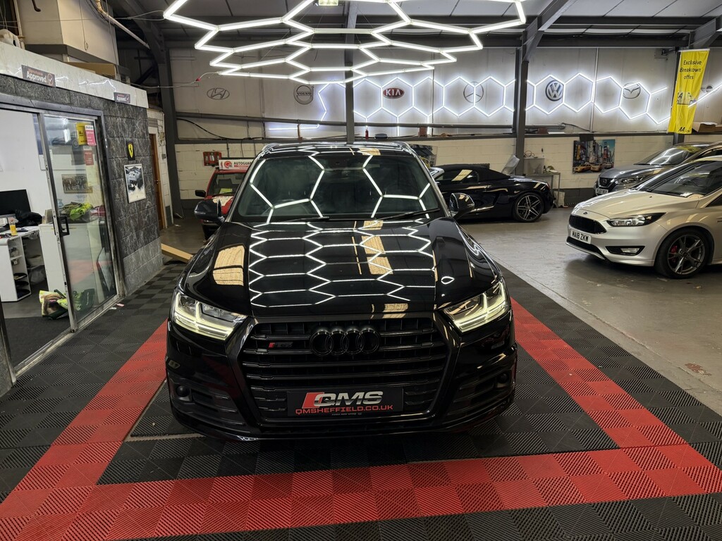 Audi SQ7 4.0 Tdi V8 Black #4