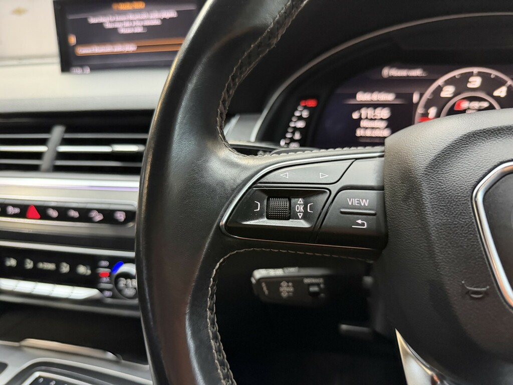 Audi SQ7 Suv Black #33