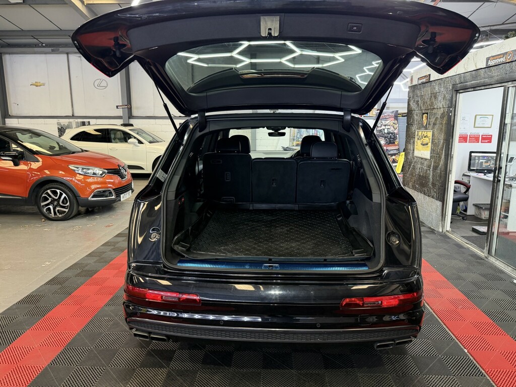 Audi SQ7 Suv Black #13