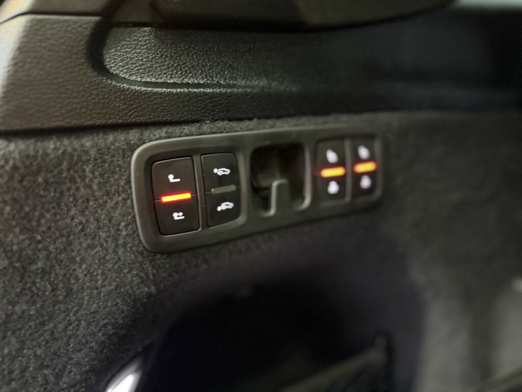 Audi SQ7 Suv Black #17