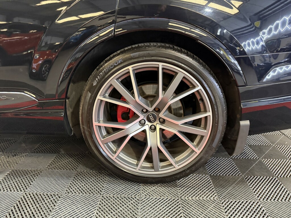 Audi SQ7 Suv Black #8