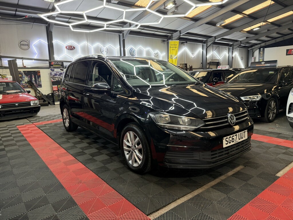 Volkswagen Touran 2.0 Tdi Se Family Black