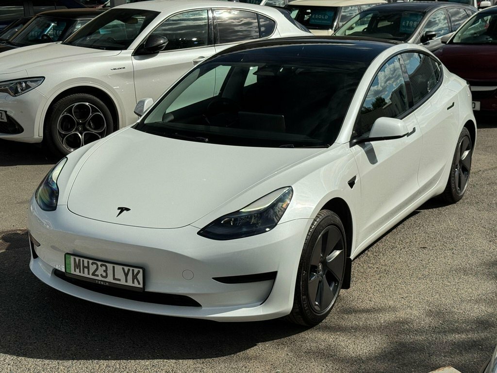 Tesla Model 3 Saloon White #6