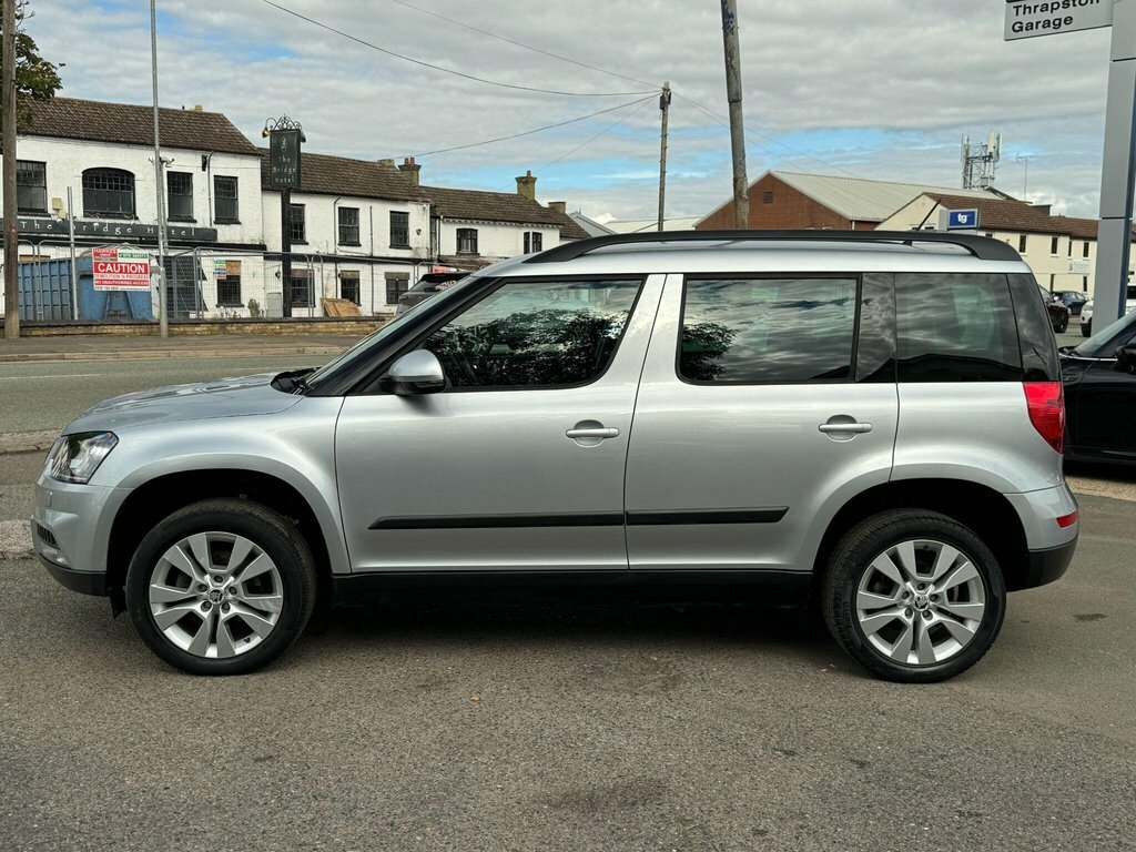 Skoda Yeti 2L Elegance Silver #6