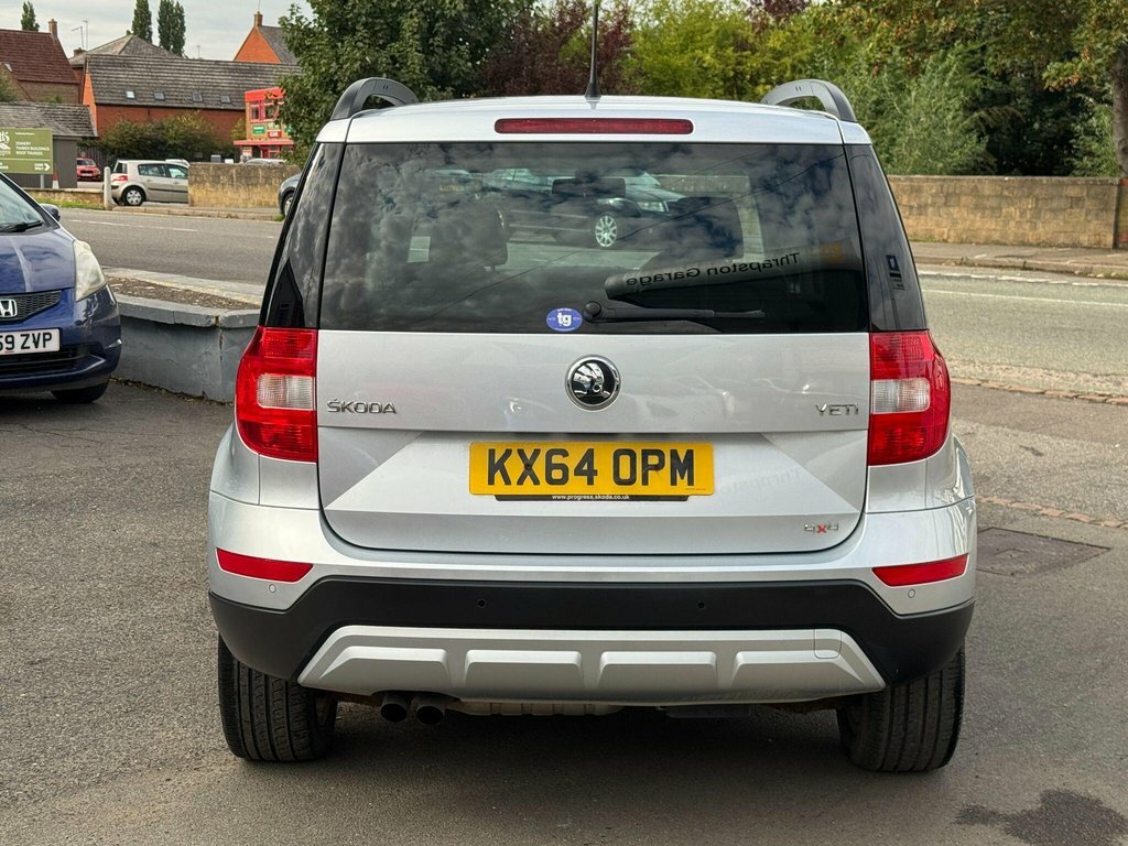 Skoda Yeti 2L Elegance Silver #4