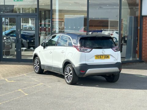 Vauxhall Crossland X Hatchback White #4