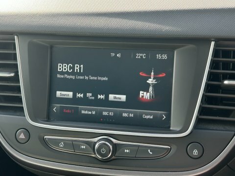 Vauxhall Crossland X Hatchback White #16
