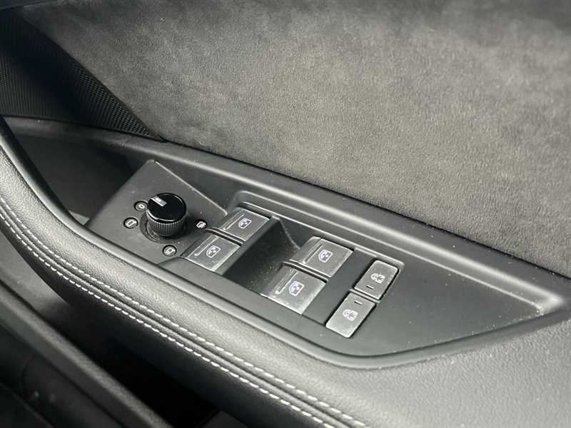 Audi E-Tron S E-tron Sportback 55 S Line Quattro Blue #23