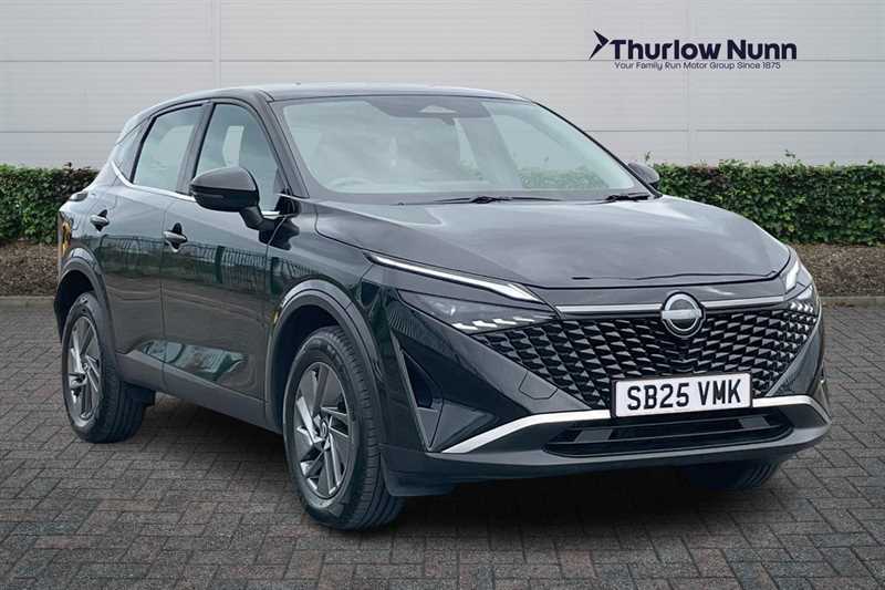 Nissan Qashqai 1.3 Dig-t Mhev Acenta Premium Suv Hybri Black