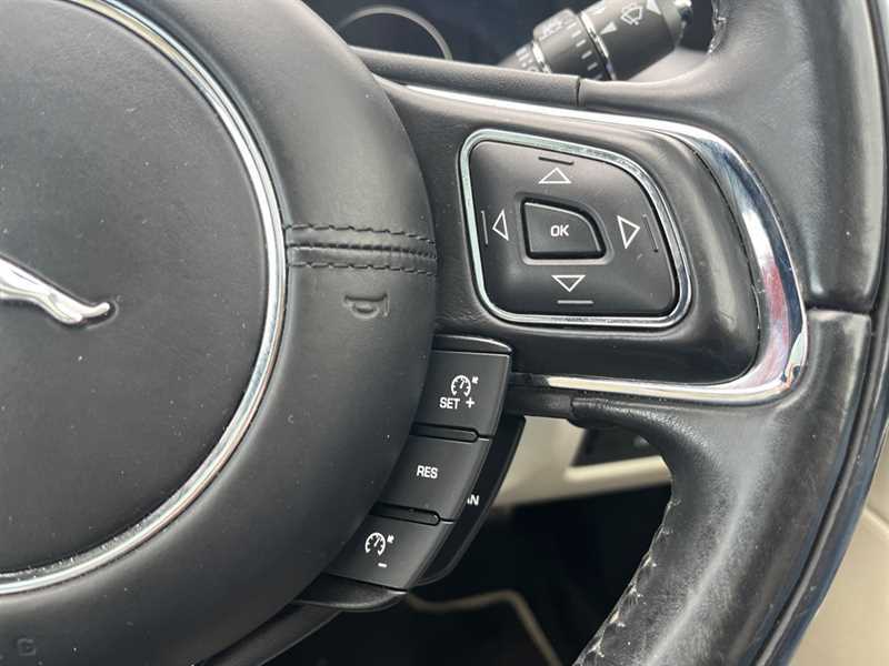 Jaguar XJR #20