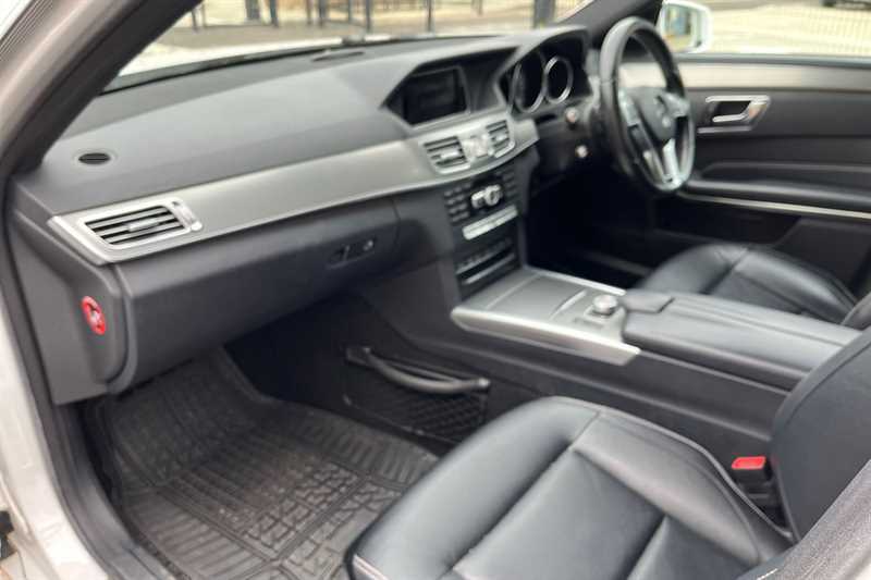 Mercedes-Benz E Class 2.1 E220 Bluetec Amg White #13