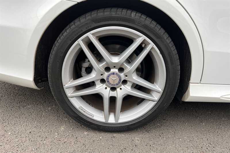 Mercedes-Benz E Class 2.1 E220 Bluetec Amg White #9