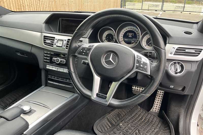 Mercedes-Benz E Class 2.1 E220 Bluetec Amg White #11