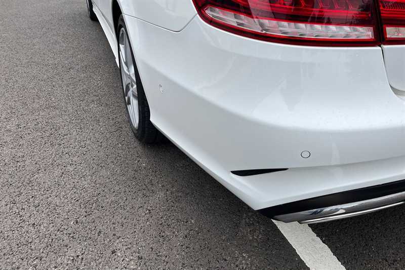 Mercedes-Benz E Class 2.1 E220 Bluetec Amg White #36