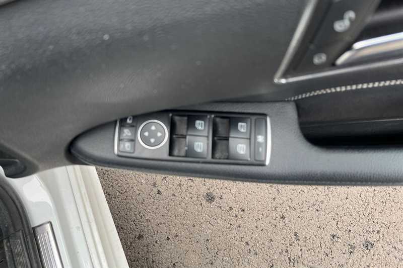 Mercedes-Benz E Class 2.1 E220 Bluetec Amg White #16