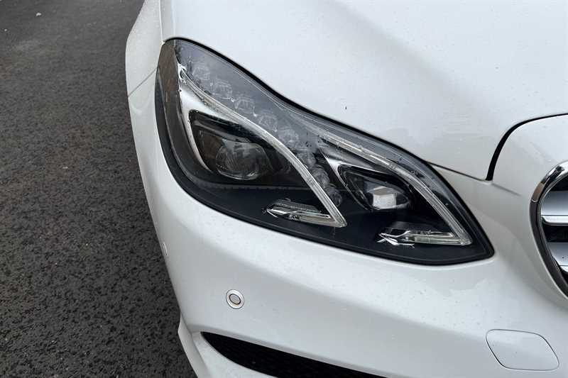 Mercedes-Benz E Class 2.1 E220 Bluetec Amg White #45