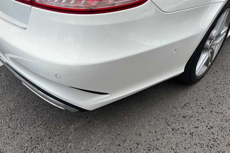 Mercedes-Benz E Class 2.1 E220 Bluetec Amg White #33