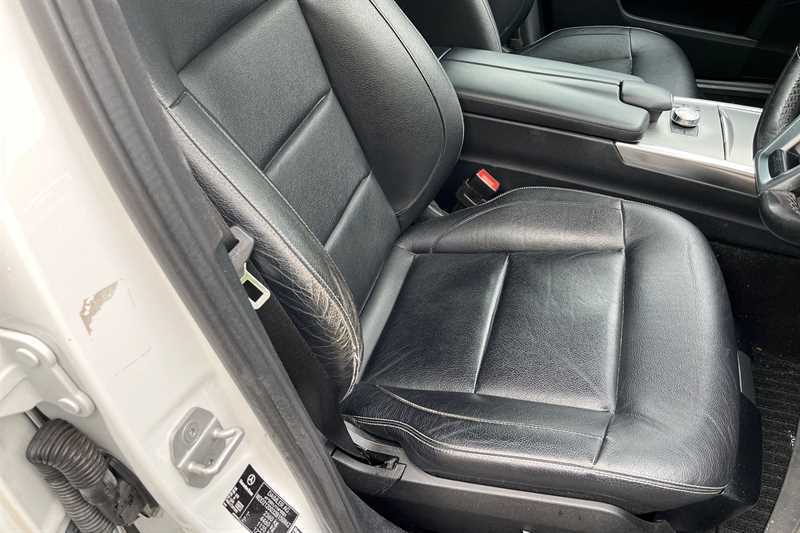 Mercedes-Benz E Class 2.1 E220 Bluetec Amg White #54