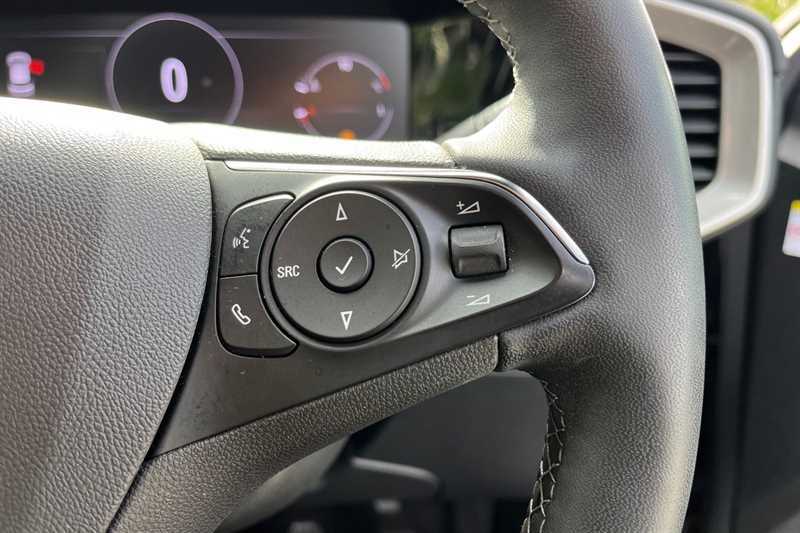 Vauxhall Mokka Hatchback Grey #27