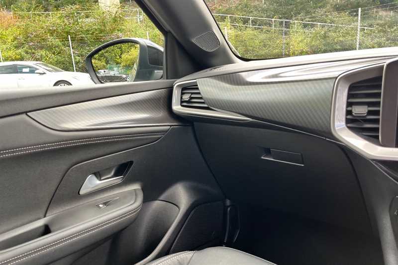 Vauxhall Mokka Hatchback Grey #40
