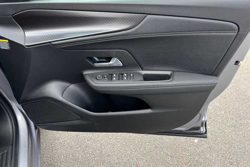 Vauxhall Mokka Hatchback Grey #41