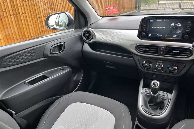 Hyundai I10 Hatchback Blue #14