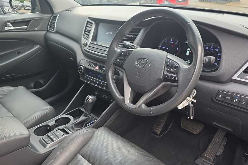 Hyundai Tucson Gdi Premium Red #10