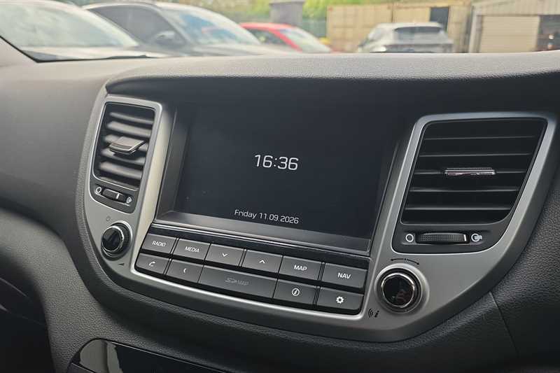 Hyundai Tucson Gdi Premium Red #17