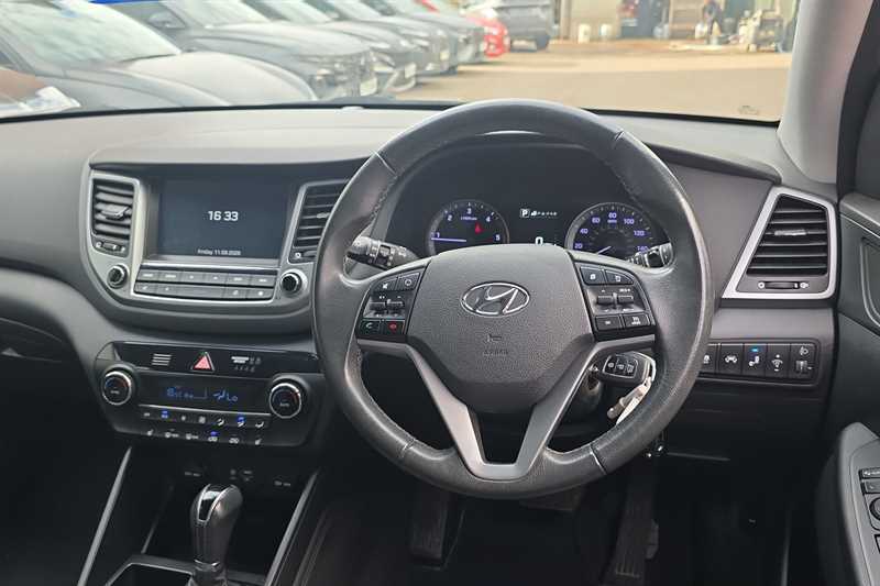 Hyundai Tucson Gdi Premium Red #11
