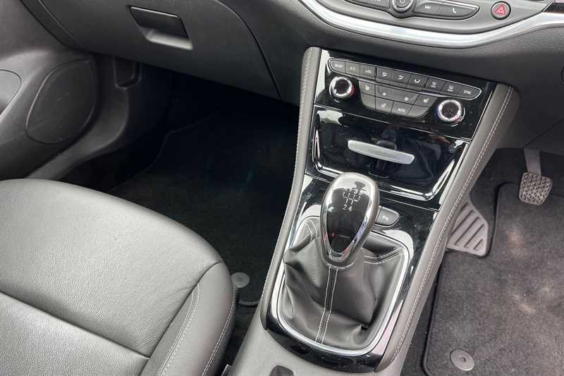 Vauxhall Astra 1.4T 16V 150 Sri Nav Black #14