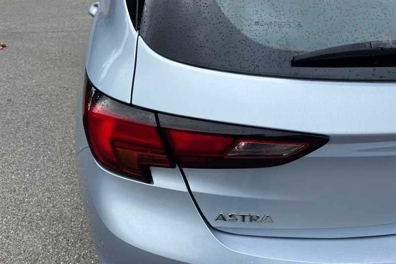 Vauxhall Astra 1.4T 16V 150 Sri Nav Black #46