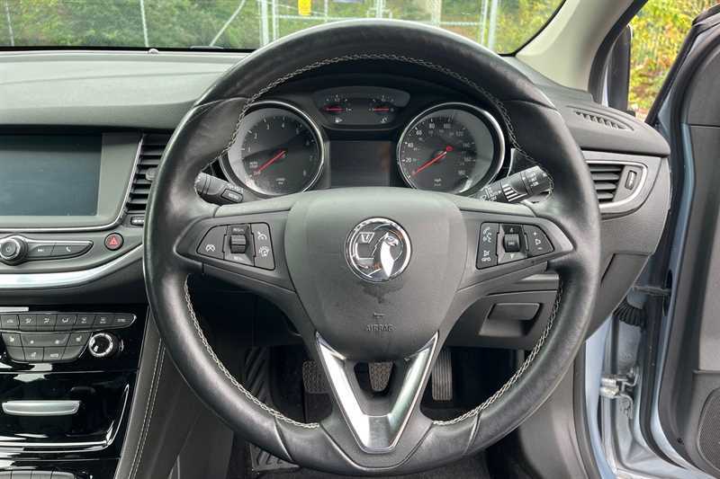 Vauxhall Astra 1.4T 16V 150 Sri Nav Black #25