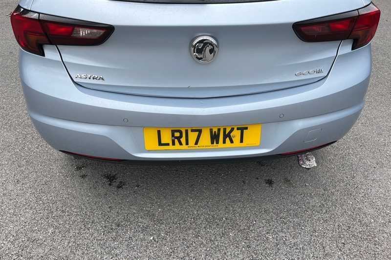 Vauxhall Astra 1.4T 16V 150 Sri Nav Black #49