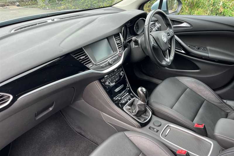 Vauxhall Astra 1.4T 16V 150 Sri Nav Black #13