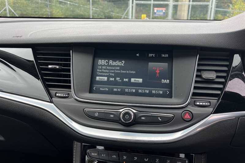 Vauxhall Astra 1.4T 16V 150 Sri Nav Black #17