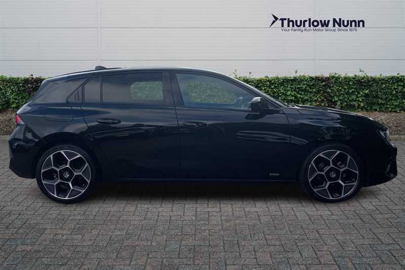 Vauxhall Astra 1.2 Turbo Ultimate Hatchback Eur Black #2