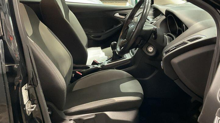 Ford Focus 1.6 Zetec 124 Bhp Grey #7