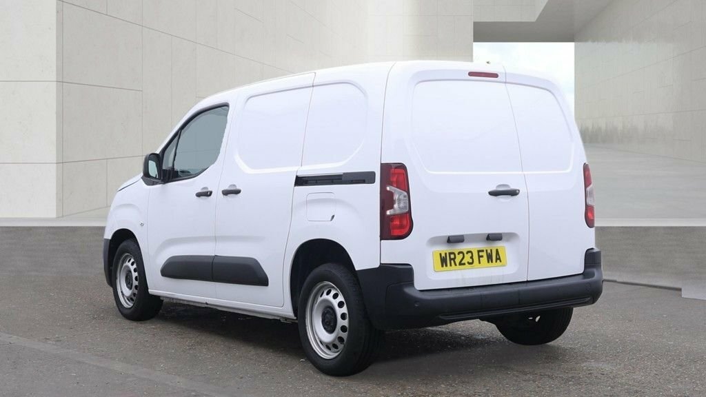 Vauxhall Combo 1.5L Prime White #3