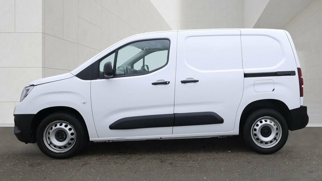 Vauxhall Combo 1.5L Prime White #6