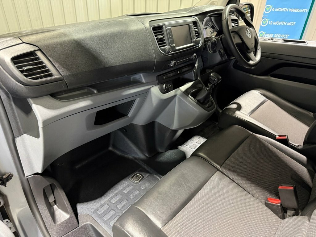 Vauxhall Vivaro 2L Sportive FD71WCT Grey #6